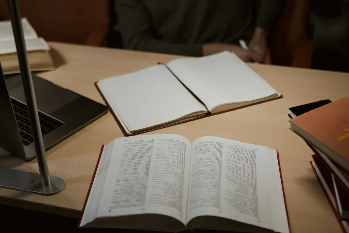 How to Start a Reading Journal: A Beginner's Guide for UK Book Lovers